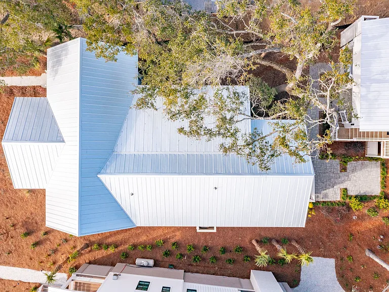 8308 Jack Island Dr — Photo 35