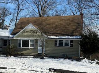 97 Wortendyke Ave, Emerson Boro, NJ 07630