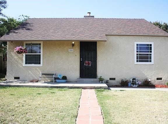 3rd image of 1066 W 26th St
