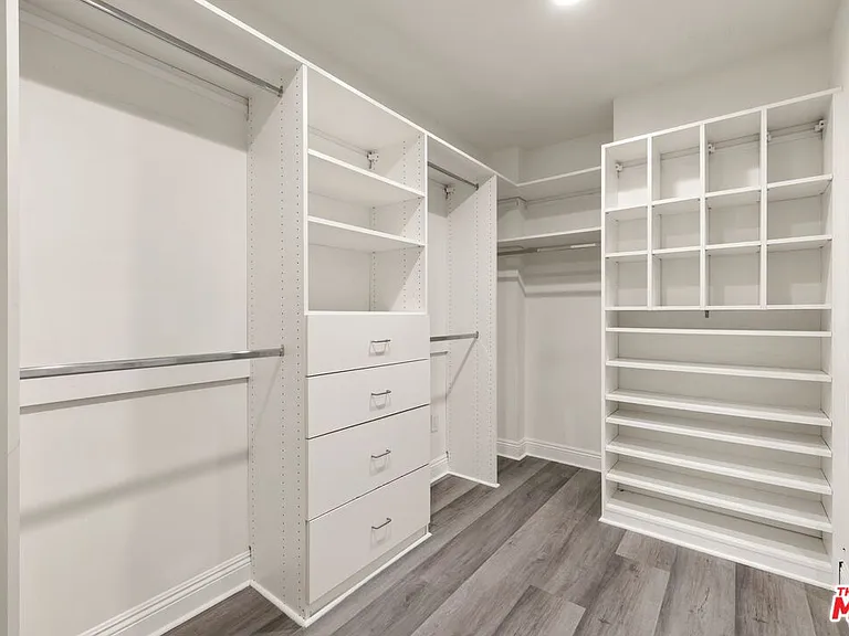 735 Thayer Ave — Photo 13