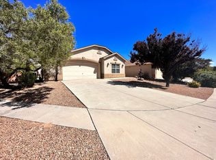 720 Beargrass Ct SW, Los Lunas, NM 87031