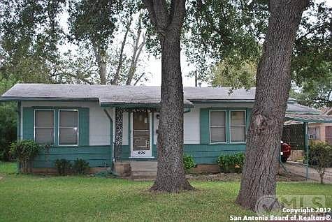 2nd image of 404 Menlo Blvd