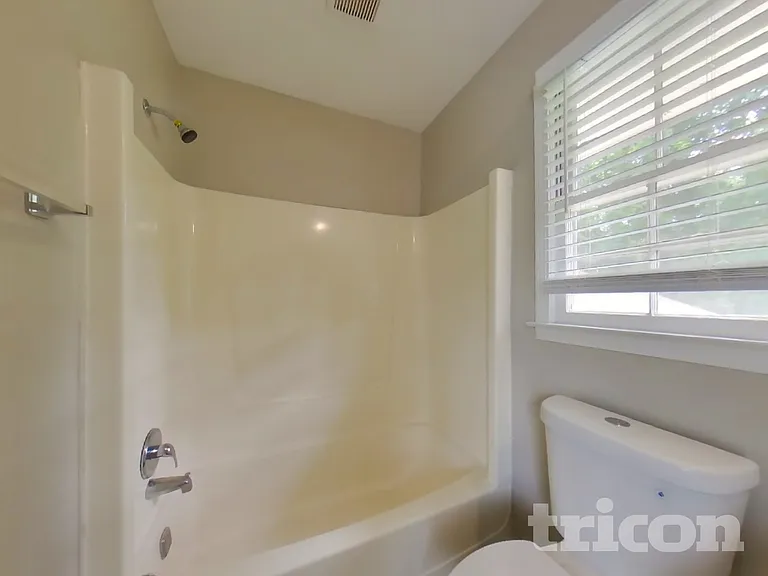 2339 Country Club Dr SE — Photo 10