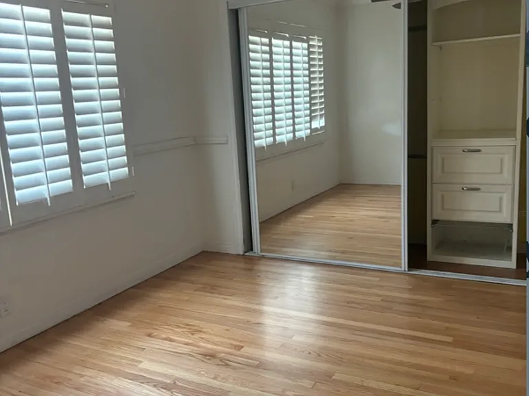 9703 Richeon Ave — Photo 7