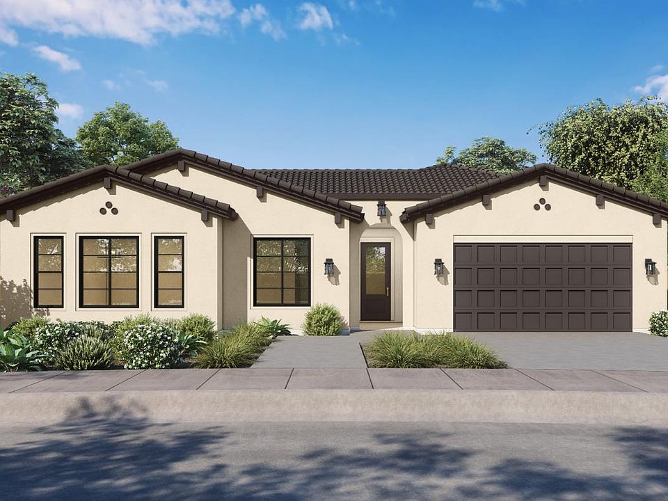 1st image of 435 Maria Dr