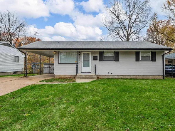 10733 Spring Garden Dr, Saint Louis, MO 63137