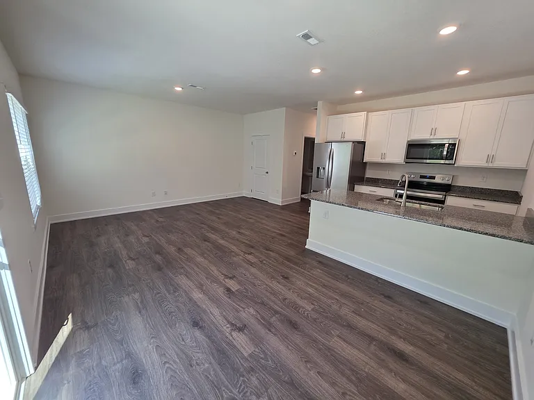 246 Business Park Ln — Photo 5