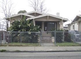 1st image of 6215 Avenal Ave