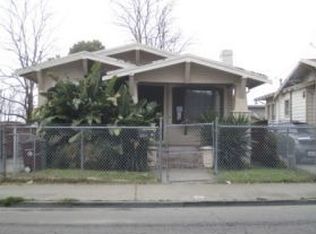 6215 Avenal Ave, Oakland, CA 94605