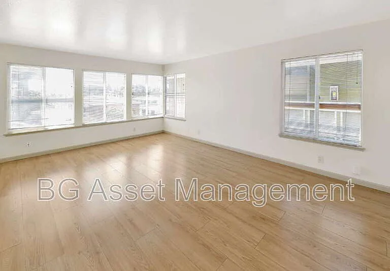 8049 Greenridge Dr #26 — Photo 7
