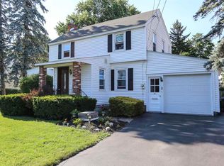 10 Bayberry Rd, Schenectady, NY 12306