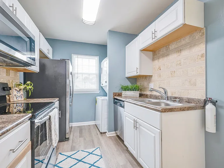 1404 Wendfield Dr #102 — Photo 6