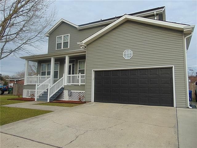 1st image of 107 Nottaway Dr
