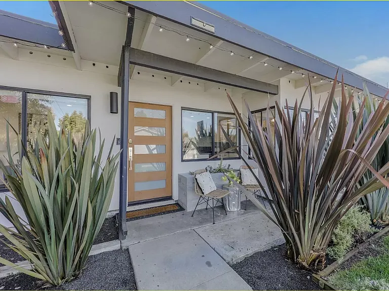 1368 Sevier Ave — Photo 5