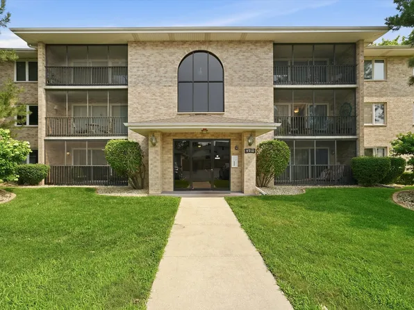 4910 134th Ct APT 101, Crestwood, IL 60418