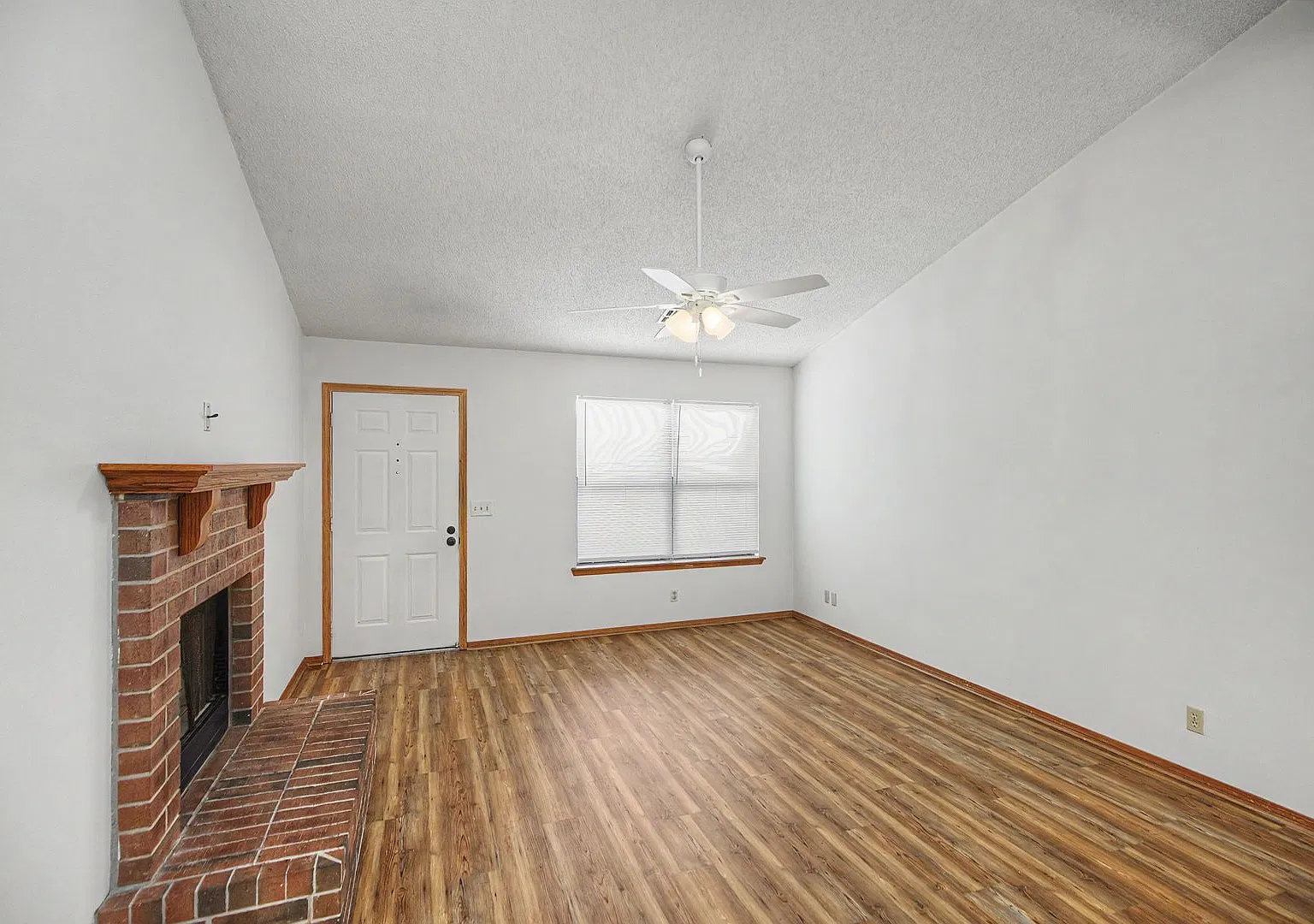 1211 W. Olrich Street — Photo 4