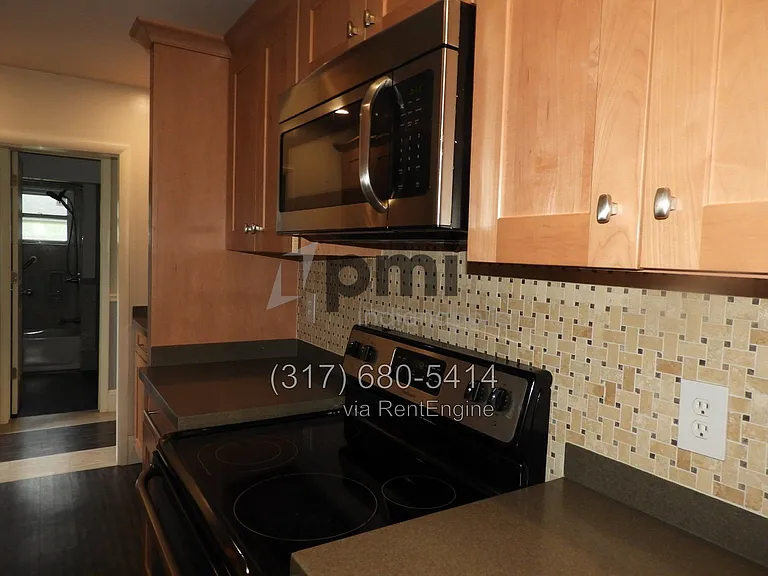 1214 S Washington St #B — Photo 4