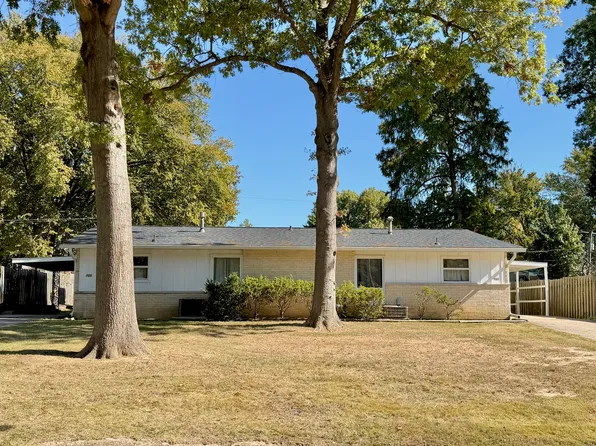 705-707 S Valley Rd, Carbondale, IL 62901