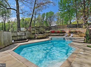 12527 Chasbarb Ter, Herndon, VA 20171