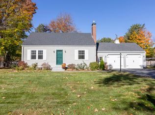 5 Crestwood Rd, Cumberland, ME 04021