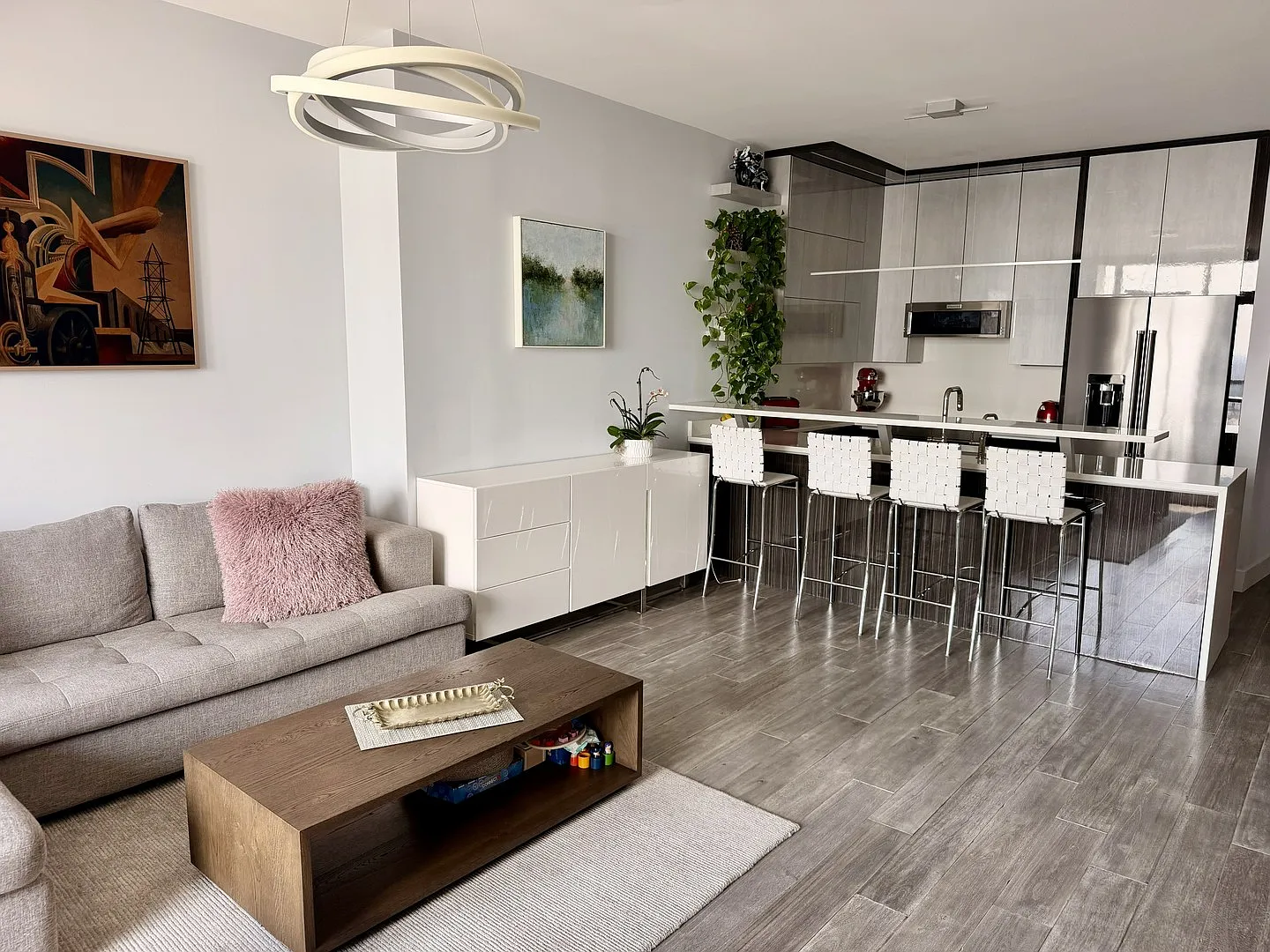 1 bed, 934 sqft, $3,200 — Photo 4
