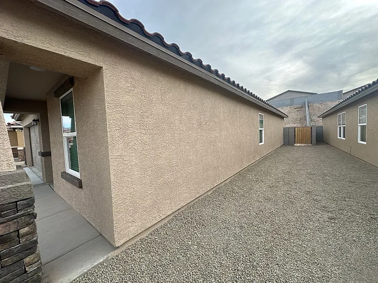 2428 Pesuna Dr — Photo 6
