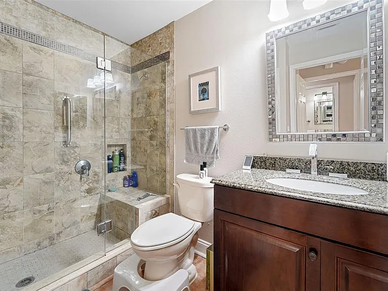 701 Mirror Lake Dr N #120 — Photo 15