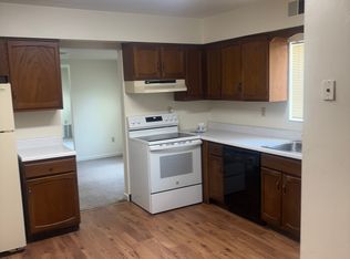 419 Washington Ave APT 9, Oakmont, PA