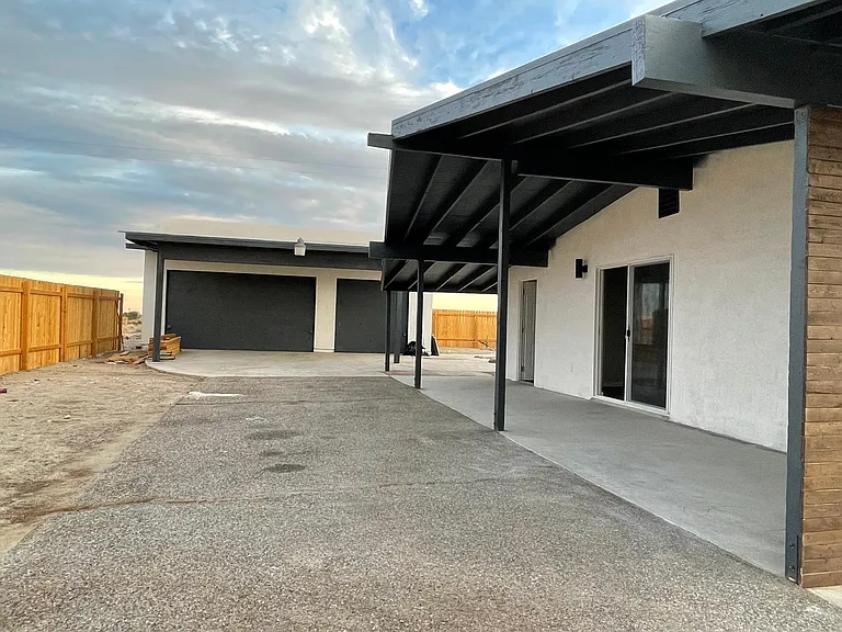 2640 Dana Ave — Photo 3