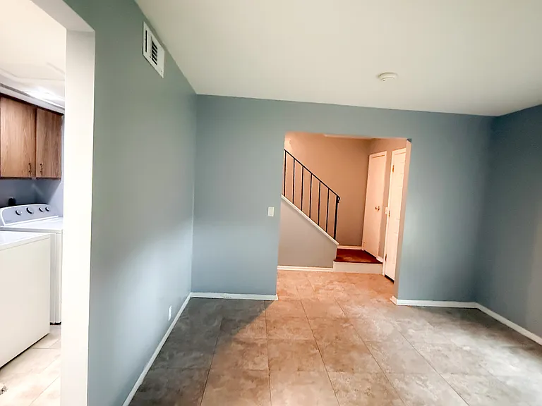 4335 Woodland Dr — Photo 6