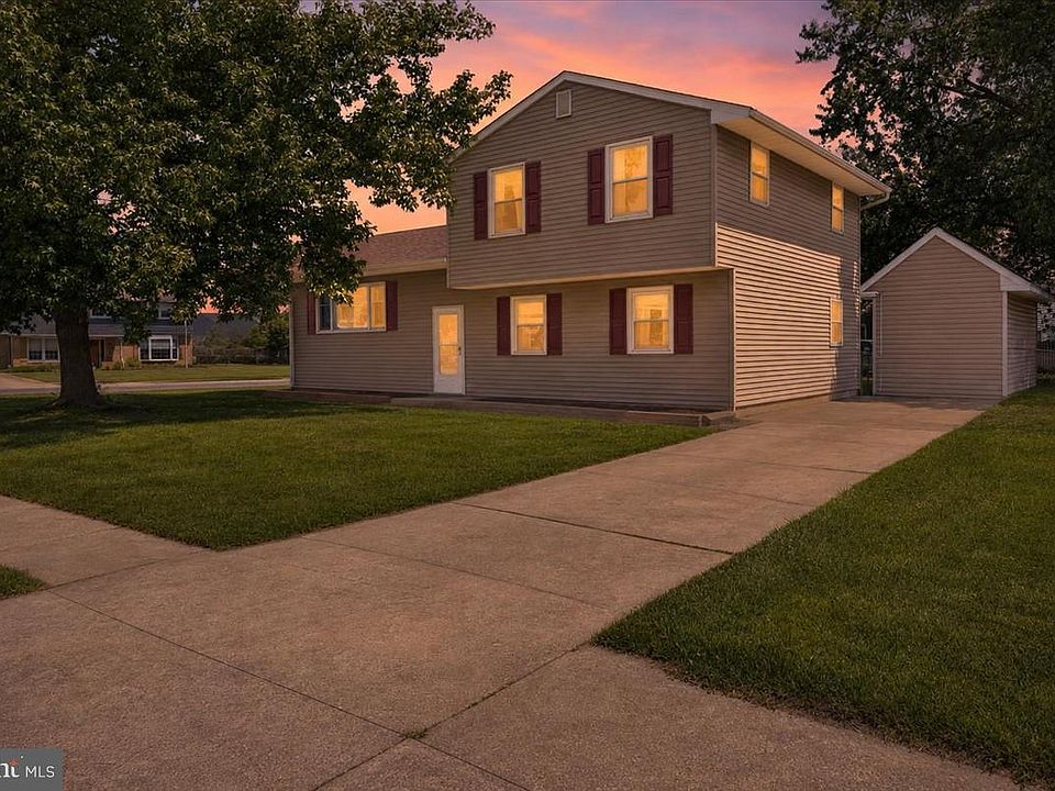 1st image of 1 Noble Ln