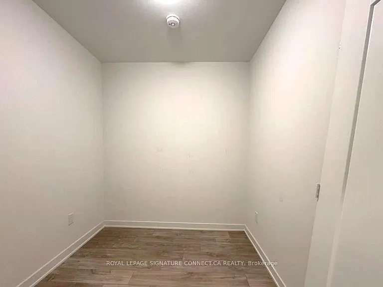 60 Princess St #109 — Photo 15