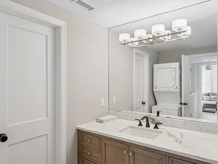 570 Hampton Rd #22 — Photo 15