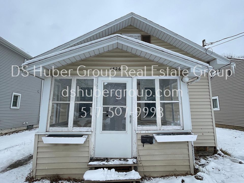 1st image of 1526 Redwood St