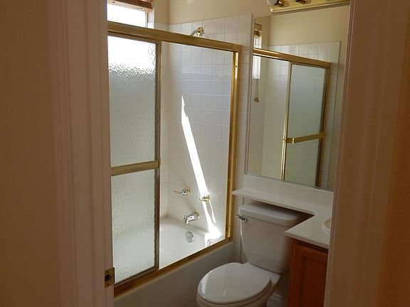 4th image of 7489 Thornsby Ct
