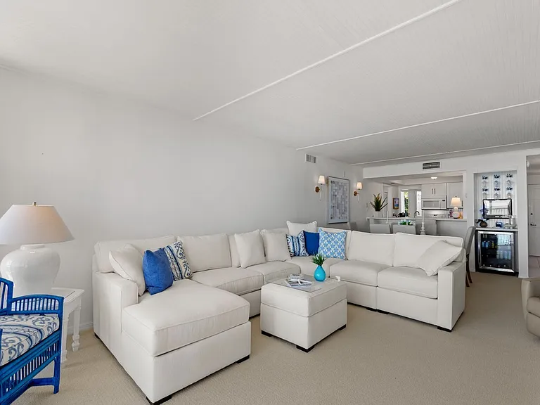 4141 Ocean Dr #401 — Photo 5
