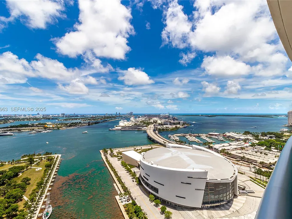 888 Biscayne Blvd #3609