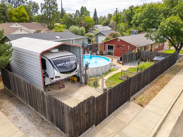 1821 Montana Ave, Shasta Lake, CA 96019