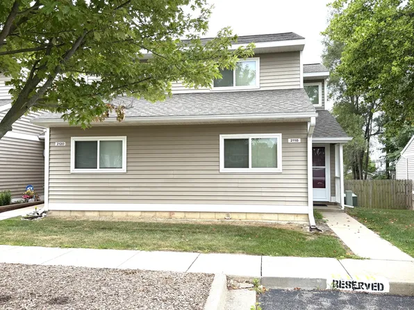 2118 Stone School Cir, Ann Arbor, MI 48108
