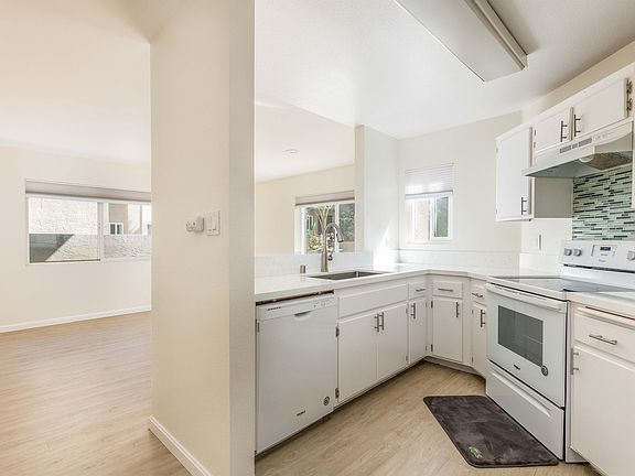 5th image of 7425 Charmant Dr Unit 2705-1