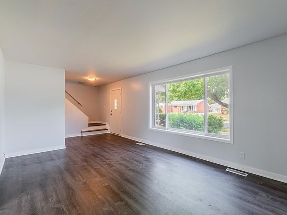 5th image of 36311 Grandon St