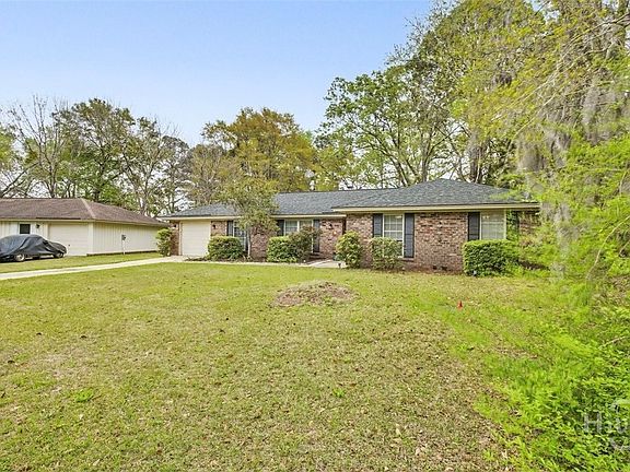 4th image of 8 Chowning Drive