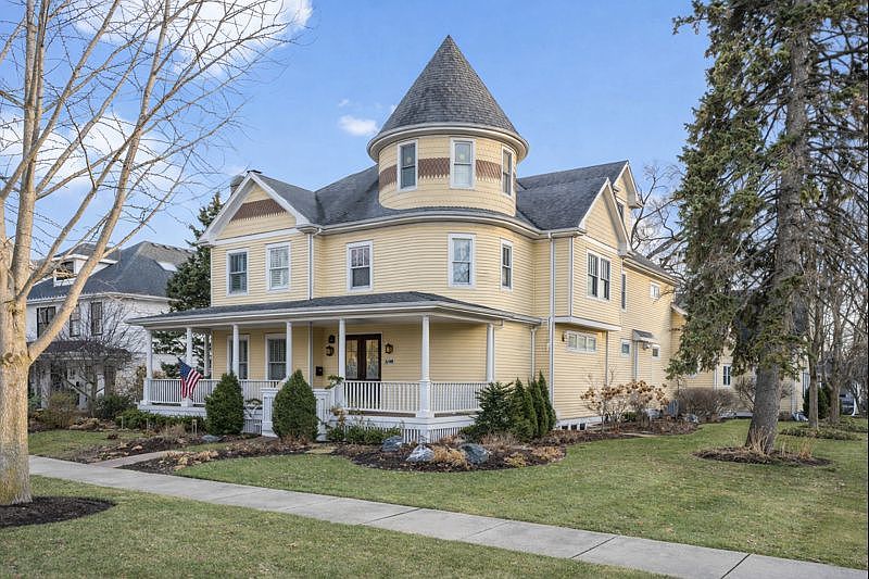 1st image of 340 Spring Ave