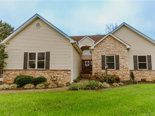 620 Providence Point Dr, Seneca, SC 29678
