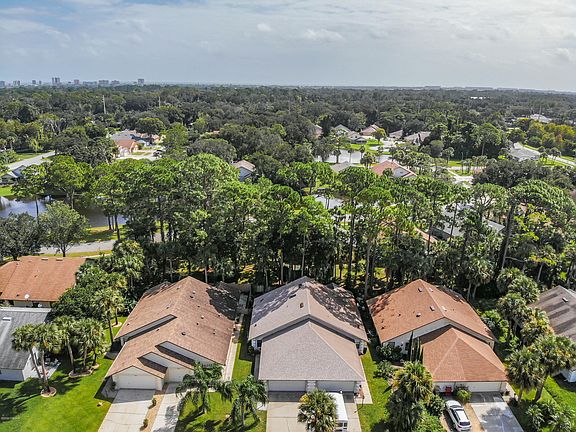 3rd image of 4525 Nettle Creek Ct