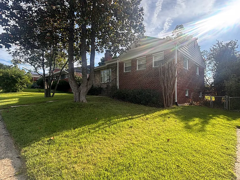 11203 Dodson Ln — Photo 1