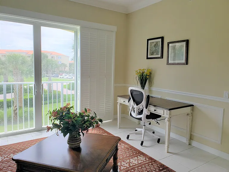 37 Harbour Isle Dr #203 — Photo 13