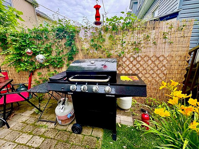 Gas Grill ...........new summer 2025.