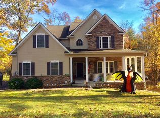 419 Dogwood Rd, Stroudsburg, PA 18360