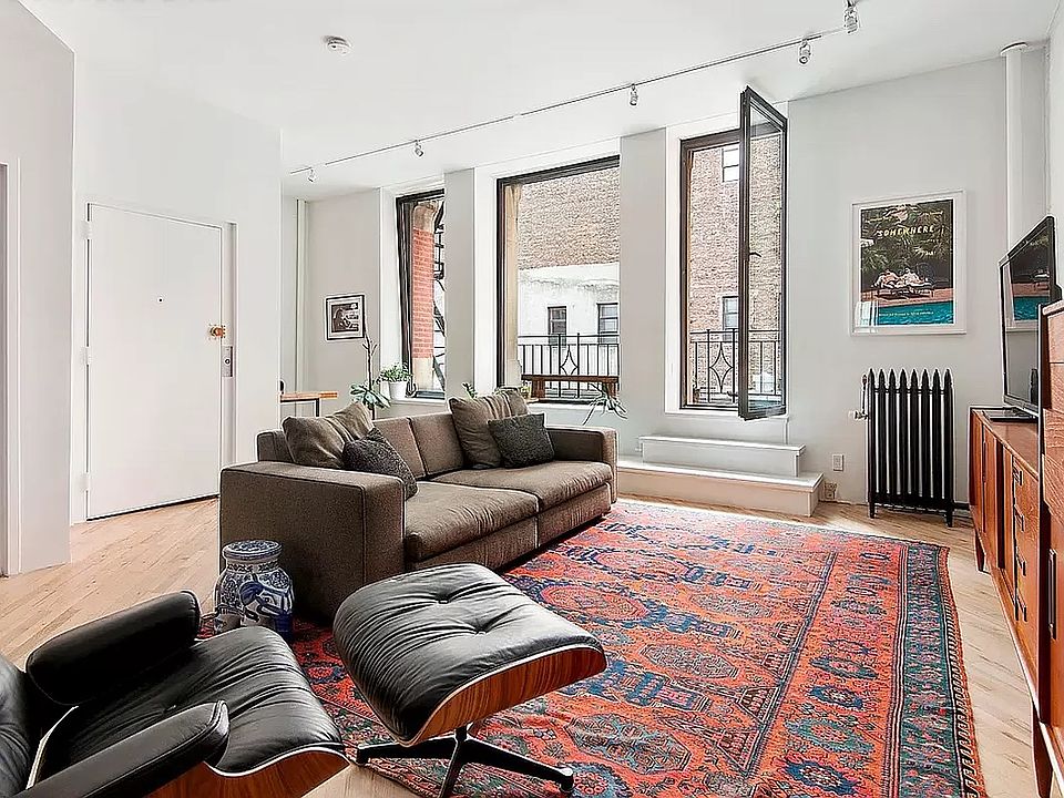 1st image of 133 Mercer St Floor 3